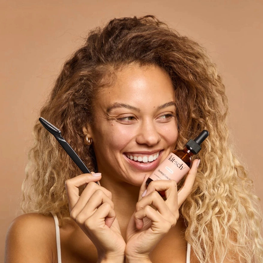 Let, antioxidant-rig ansigtsolie fra KITSCH. Perfekt til dermaplaning og daglig fugtpleje. Vegansk, duftfri & zero-waste.