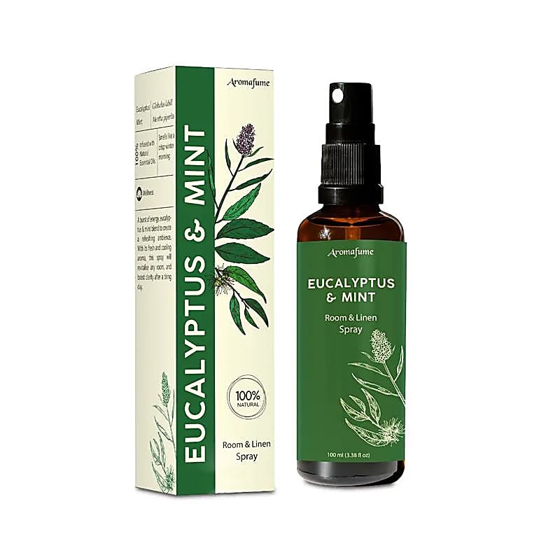 Aromafume Roomspray med Eukalyptus & Mynte – frisk, naturlig duftspray med æteriske olier. Renser luften, giver energi og balance i hjemmet.