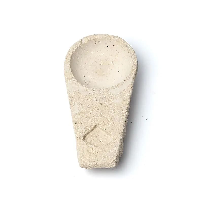 Minimalistisk cement røgelsesholder til smudging og røgelsespinde