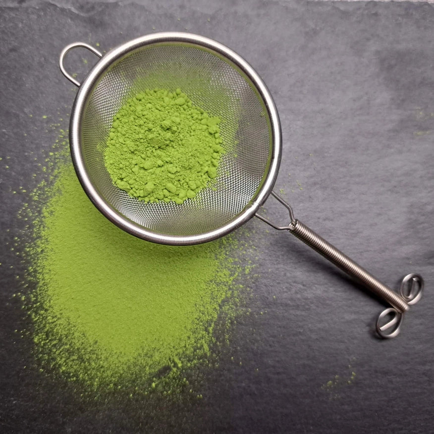 Stål matcha sigte med matcha pulver