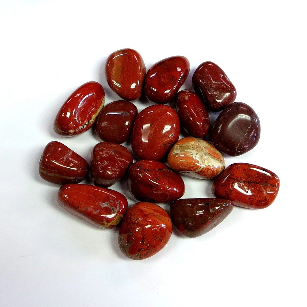 Red Jasper krystaller – en sten for styrke, jordforbindelse & indre balance | Studio Buus