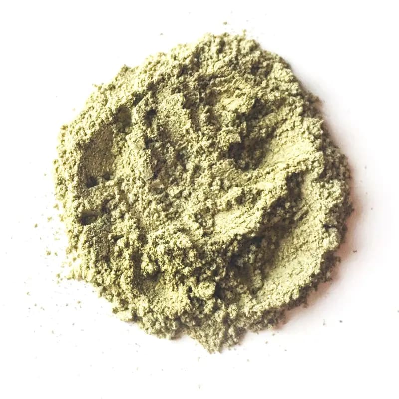 Grøn pulverformet spirulina ansigtsmaske til hudpleje