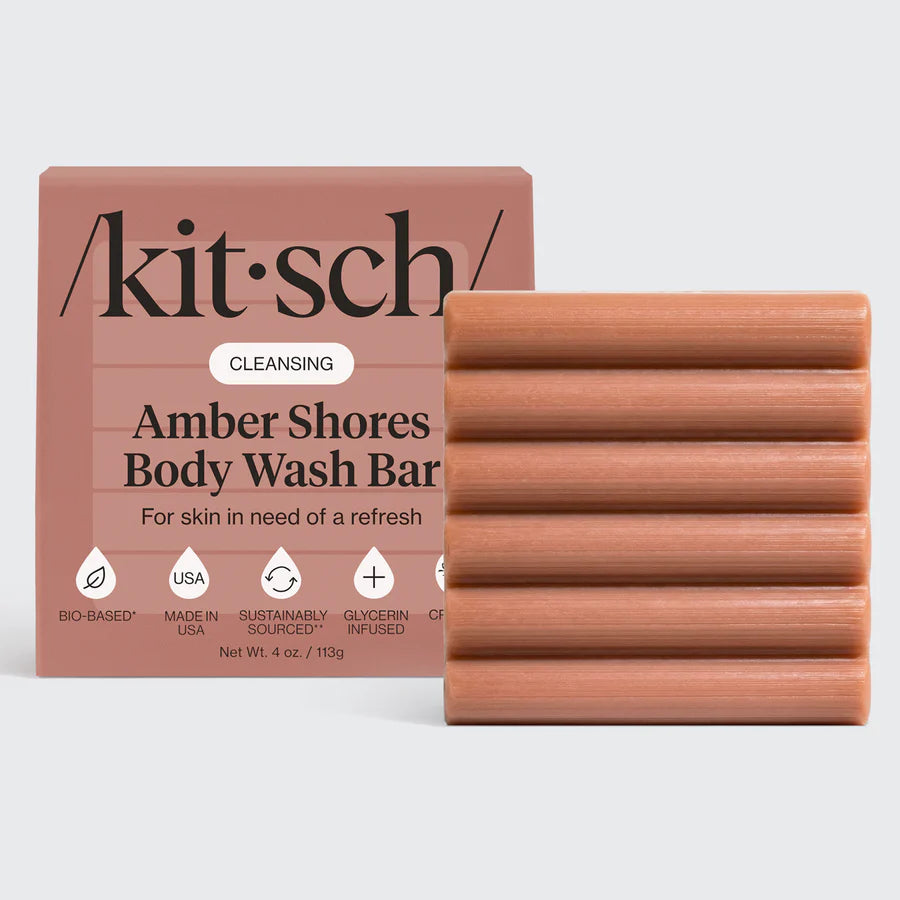 Kitsch Body Wash med Amber Shores – fugtgivende rensebar i lyserødt emballage