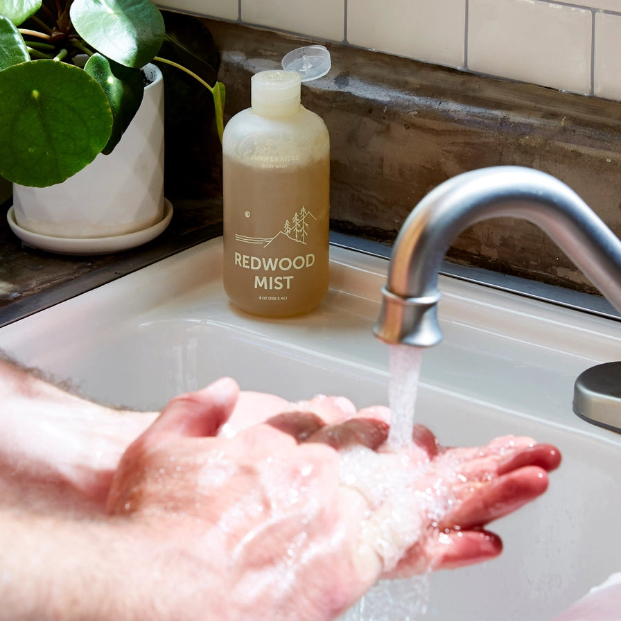 Redwood Mist body wash med skov, regn og kystduft