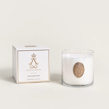 Duftlys Eaux des Rois fra Chateau de Versailles® i mundblæst glas med kongelig emblem, elegant gaveide til hjemmet