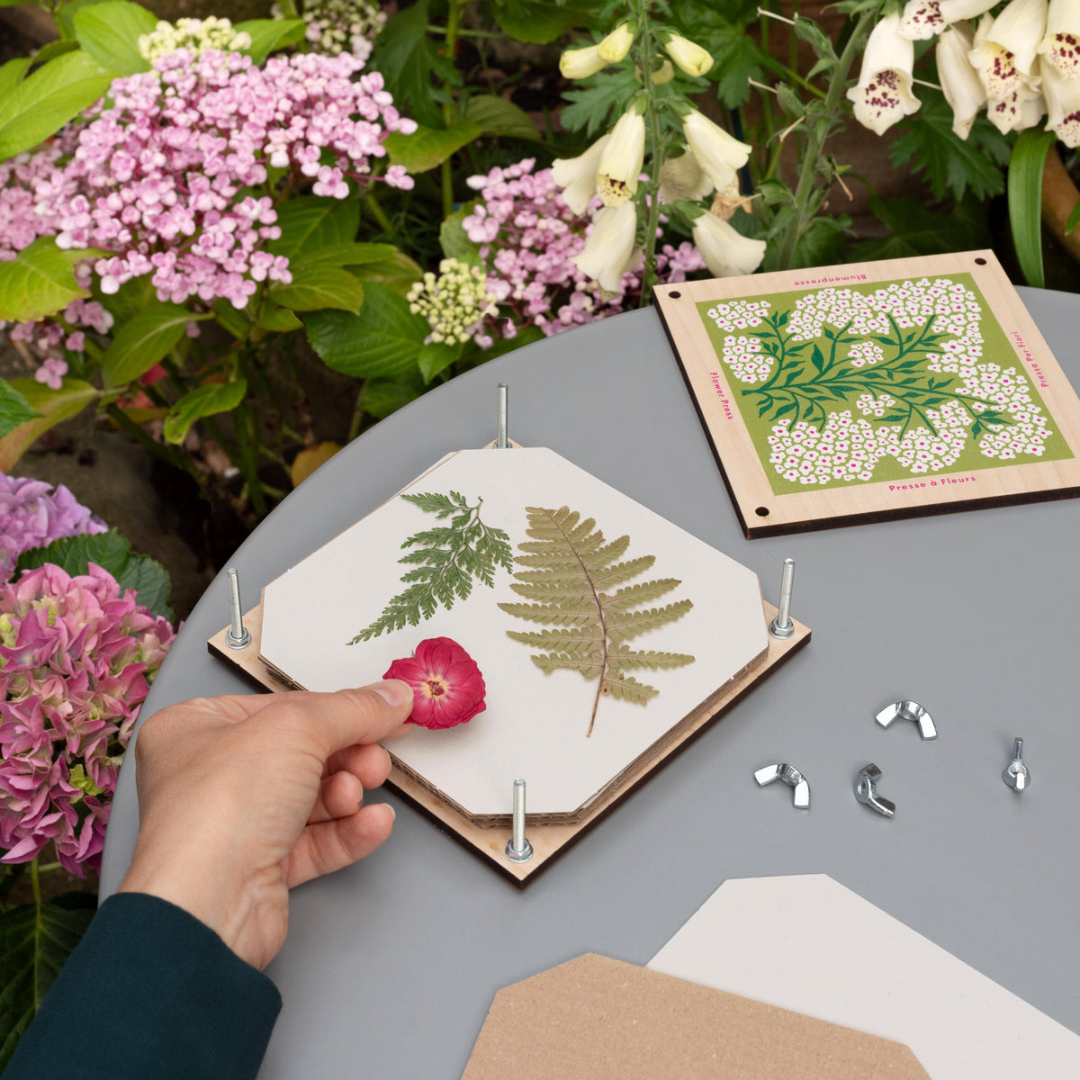 Flower Press - blomsterpresser | 15x15 cm