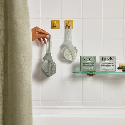 Kitsch shampoo bar sæbeposer på badeværelsesvæg