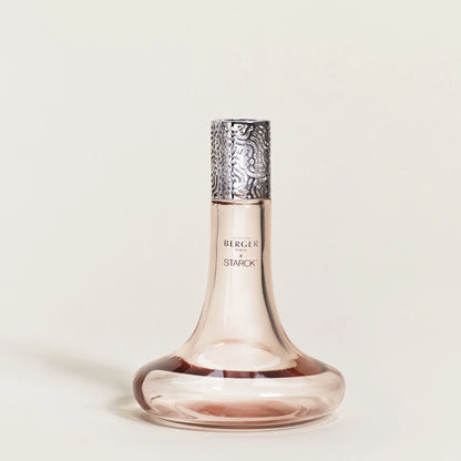 Maison Berger x Philippe Starck Peau de Soie duftlampe – et sofistikeret katalytisk duftlampe-sæt, hvor laboratorieinspireret design, effektiv luftrensning og en silkeagtig, sensuel duft smelter sammen