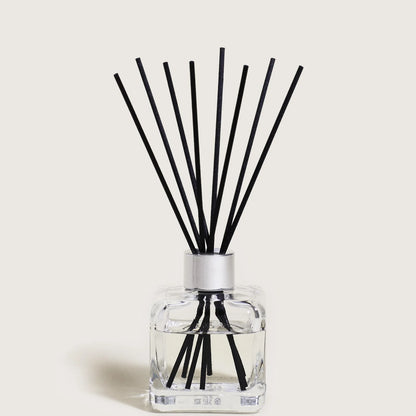 Sort duftpinde med Lady Flower fra Maison Berger Paris i glasflaske