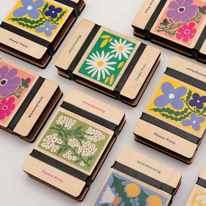 Bæredygtig blomsterpresser i træ med blomsterdesign til kreative DIY-projekter