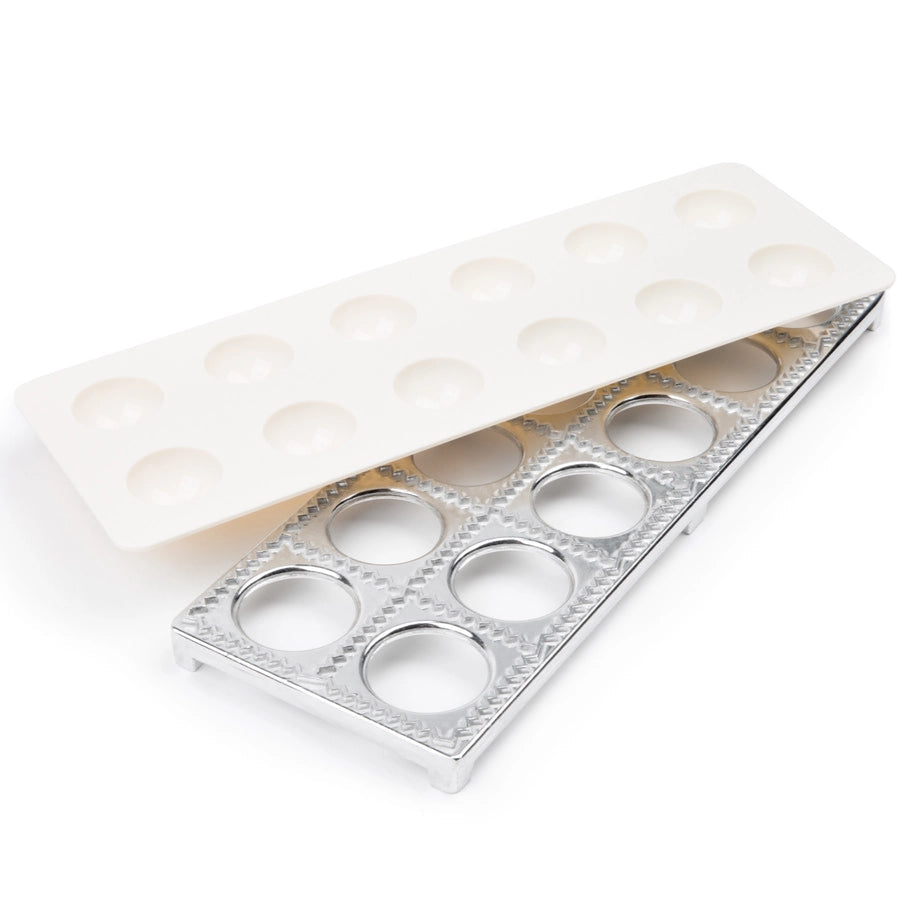 Aluminium ravioli form til hjemmelavet pasta
