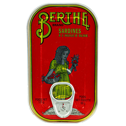 Berthe portugisiske sardiner i tre varianter – olivenolie, spicy piri-piri med pickles og tomatsauce med basilikum.