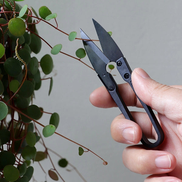 Japansk bonsaisaks The Good Snips til beskæring af planter
