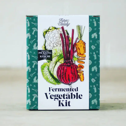 Med dette fermenteringssæt kan du nemt og sikkert komme i gang med at lave dine egne sprøde, smagfulde og probiotiske fermenterede grøntsager – direkte fra dit eget køkken.