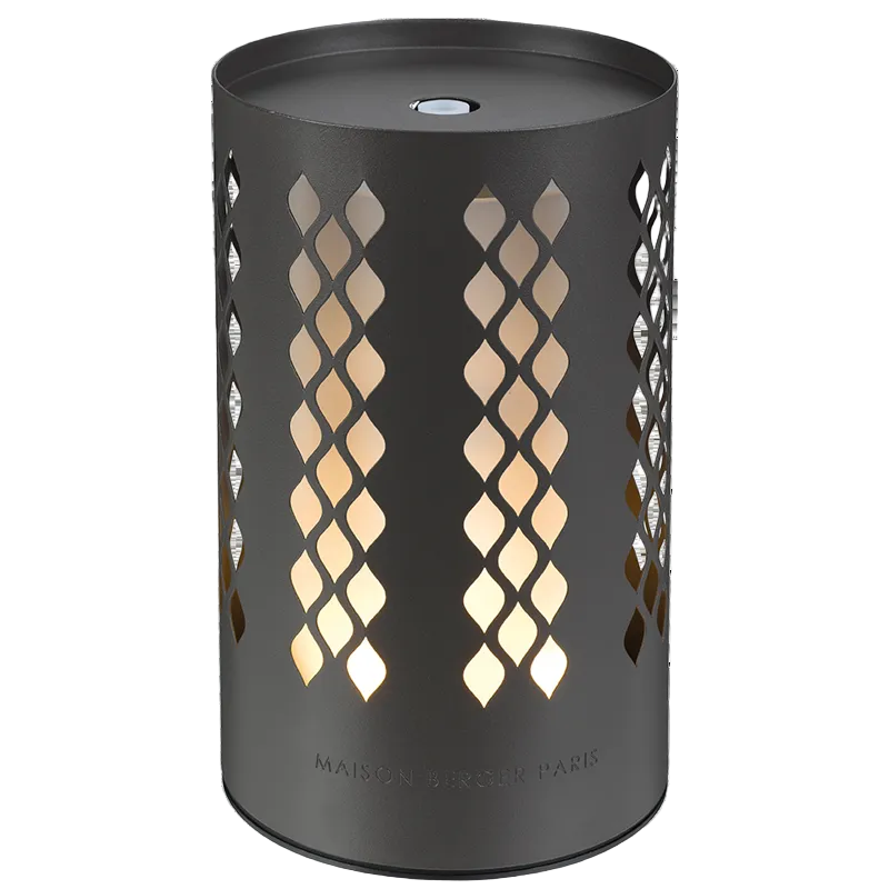 Losange Diffuser &amp; Amber Powder fra Maison Berger Paris – en varm og forførende duftoplevelse, hvor amber, krydderier og elegant design forvandler dit hjem til et sofistikeret fristed.