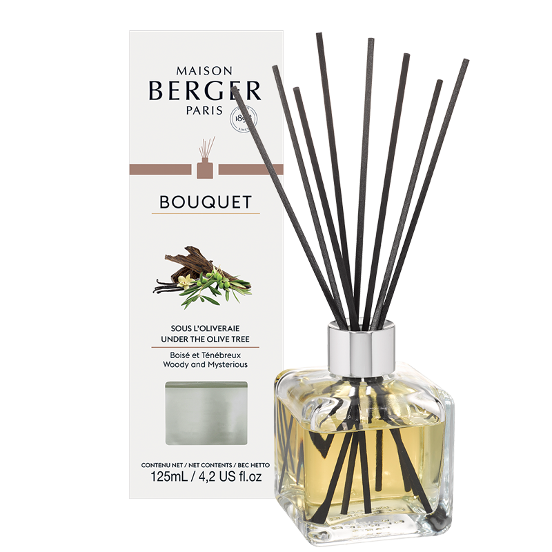 Maison Berger duftpinde Under the Olive Tree, cube flakon med sorte duftpinde, hjemmeduft